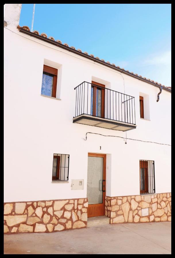 Casa Rural Ardwina II Alía Exteriör bild